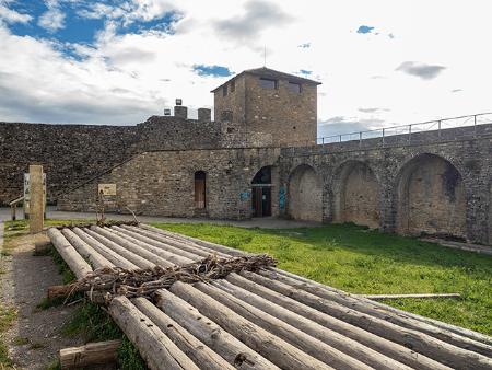 Imagen Plaza del castillo de Ainsa